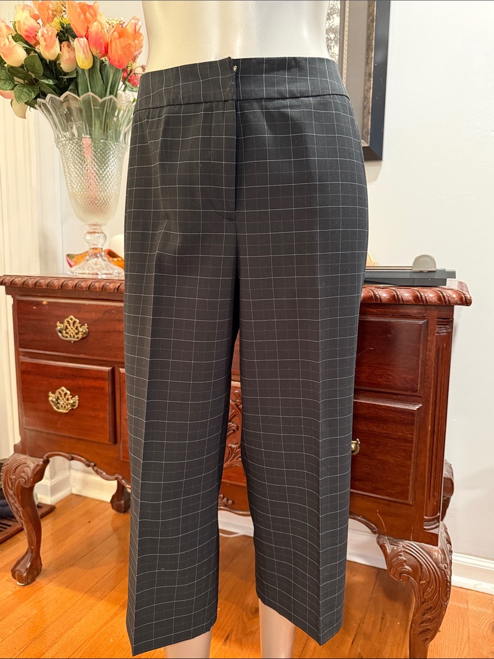 Women's Charcoal Windowpane Crop Dress Capris
